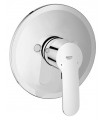 mon.Emp de banheiro Grohe Eurostyle Cosmo com chuveiro, ext/int