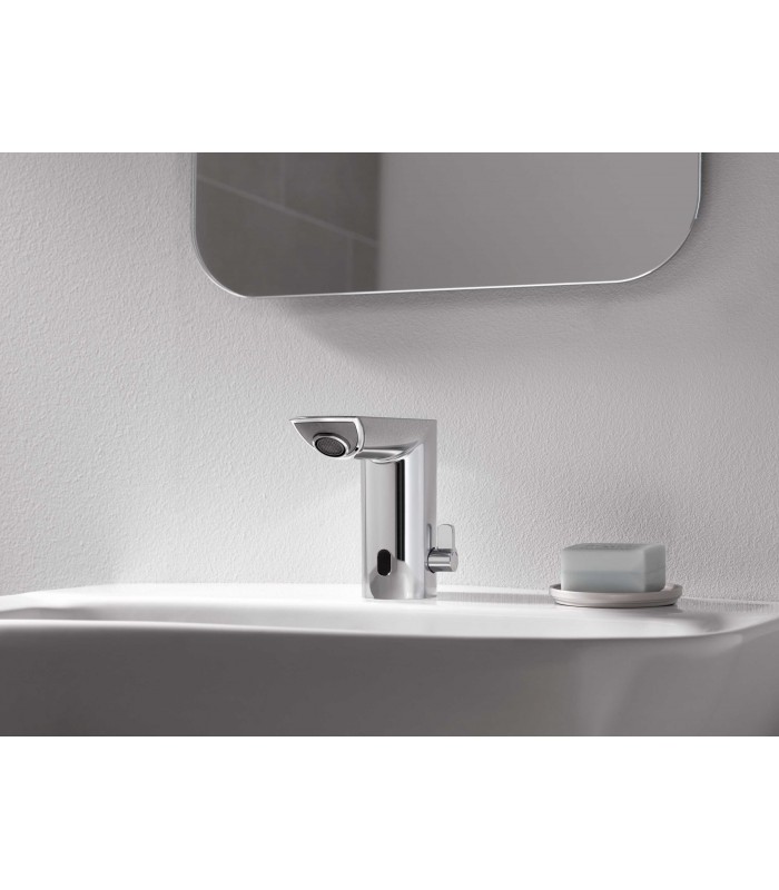 Compra online Grifo de lavabo electrónico Grohe Bau Cosmopolitan E 36451000 en oferta al mejor precio