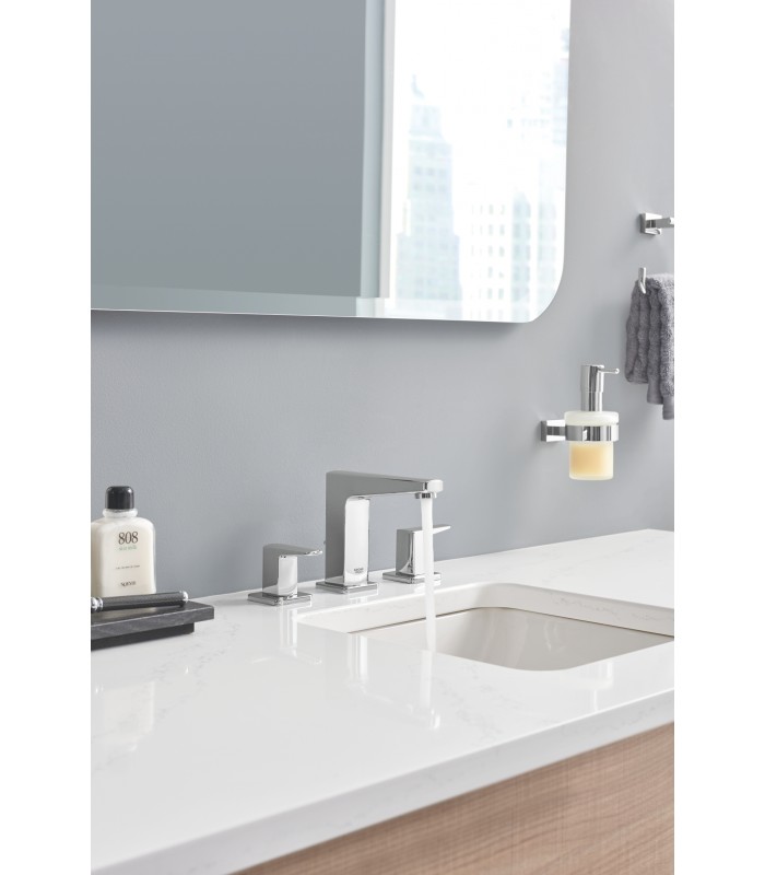 Compra online Grohe Essentials Cube Dispensador de jabón con soporte mural Cromo (40756001) en oferta al mejor precio